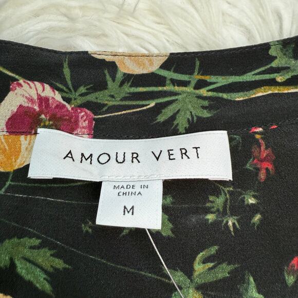 Amour Vert Kaya Washable Silk Blouse Margeuritte Black Floral Size M NWT Classic - Picture 4 of 16